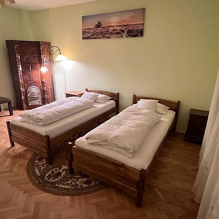 Xili'S Home Sweet Home Brasov Bagian luar foto