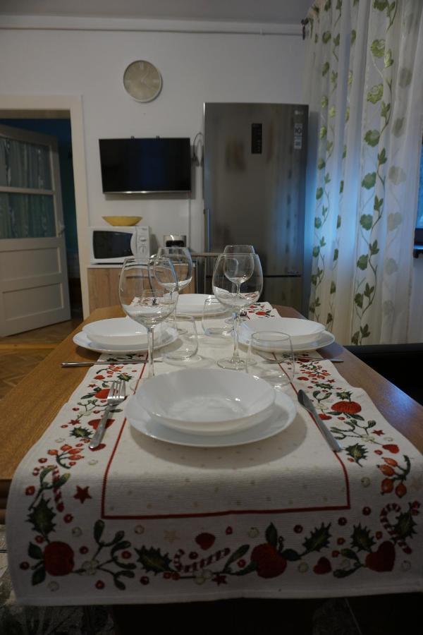 Xili'S Home Sweet Home Brasov Bagian luar foto
