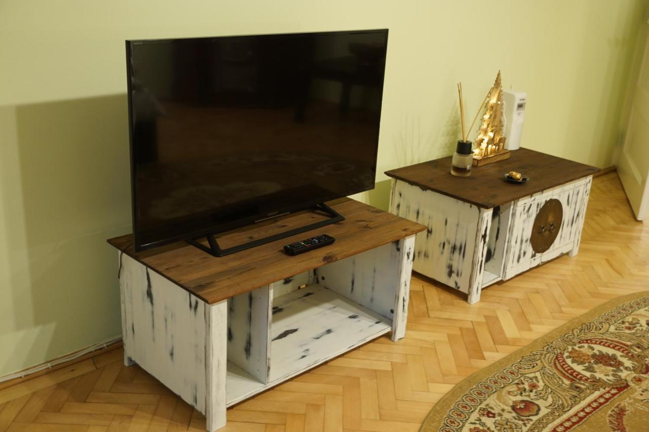 Xili'S Home Sweet Home Brasov Bagian luar foto