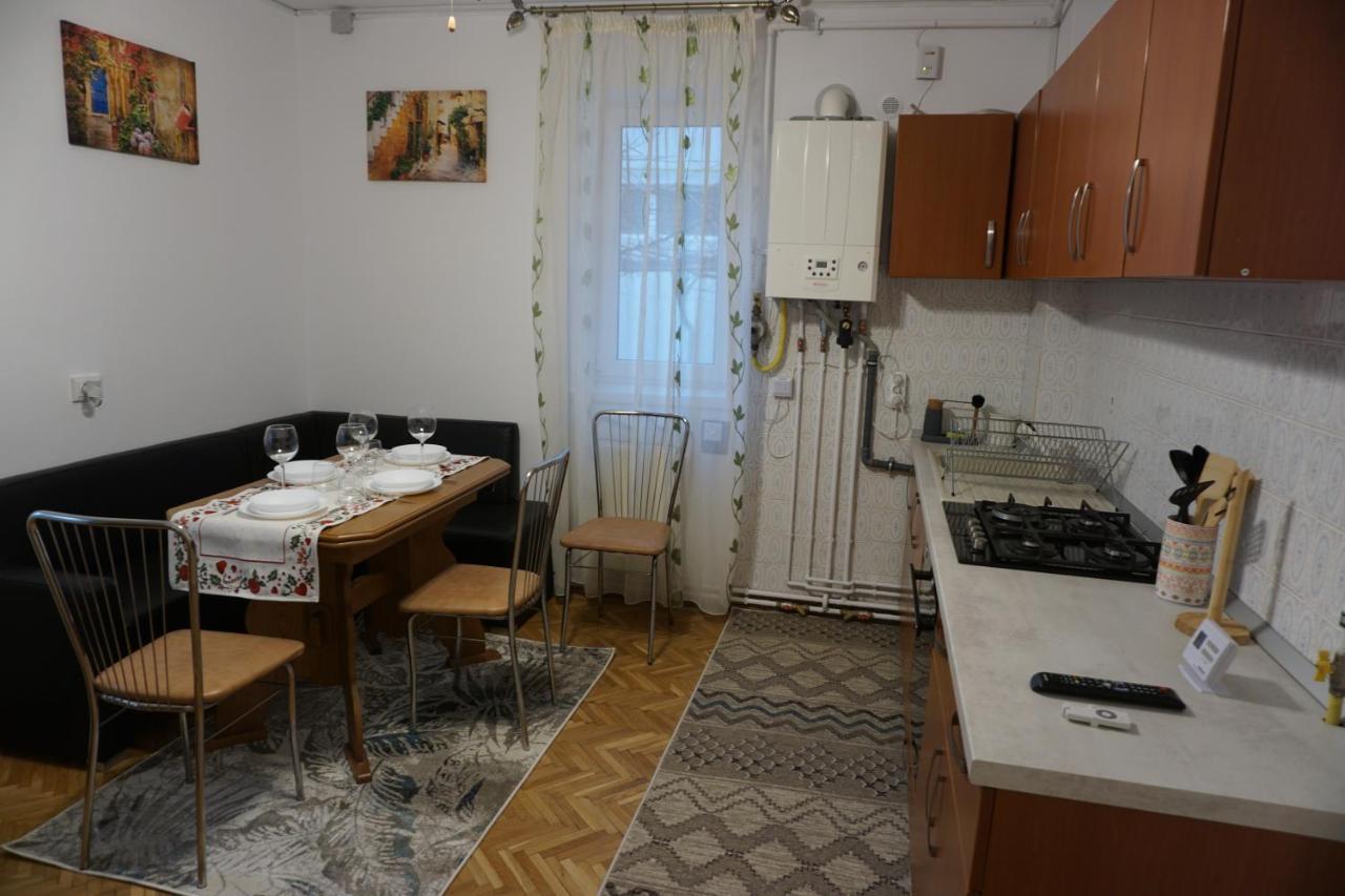 Xili'S Home Sweet Home Brasov Bagian luar foto
